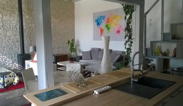 LOFT IN TOURAINE independent of 70 m² for 4 people in closed courtyard, seen forê