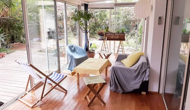 Loft Lumineux, Jardin et Piscine Privés et Barbecue