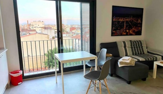 Loft Moderno en Terrassa, Ideal Parejas. Wifi. PK