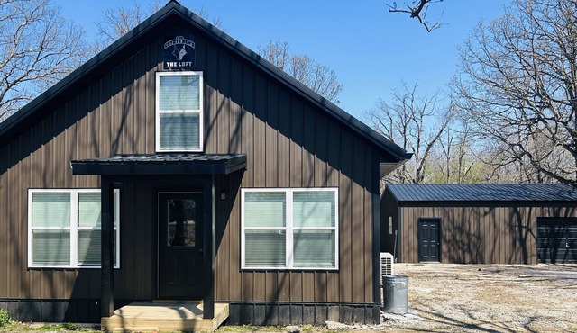 Loft near Bennett Springs State Park