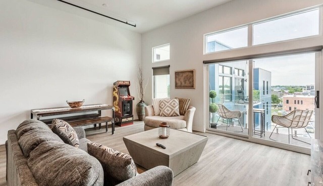 Loft Penthouse 2 Balcony Arcade 2 Bed Pool and Gym