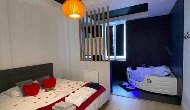 Loft romantique avec jacuzzi comprenant pack romantique et champagne OFFERTS