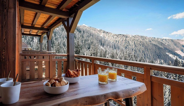 Loft Saeko - great outdoors and cosy interior for 8 - OVO Network