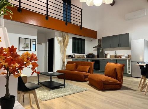Loft spacieux 8pers à 300m Canal du midi Garage pour Voiture & Vélos Capestang