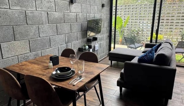 Loft surrounded by tranquility, 3 minutes from the highway and very close to Tepoztlán.