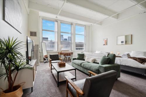 Loft640 Studio, Free Parking, Kitchen, Workspace, Great Location