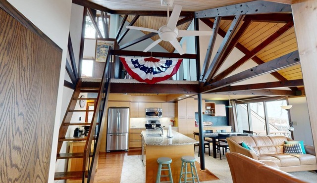 Lofted Cottage @ Indian Beach
