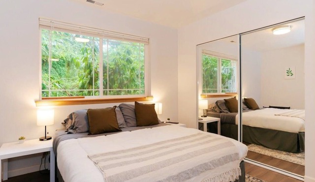 Loftium | Charming Private Guest Suite In Shoreline!