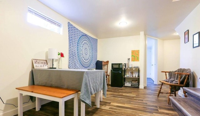 Loftium | Classic 2 BR MIL Suite Close to Airport!