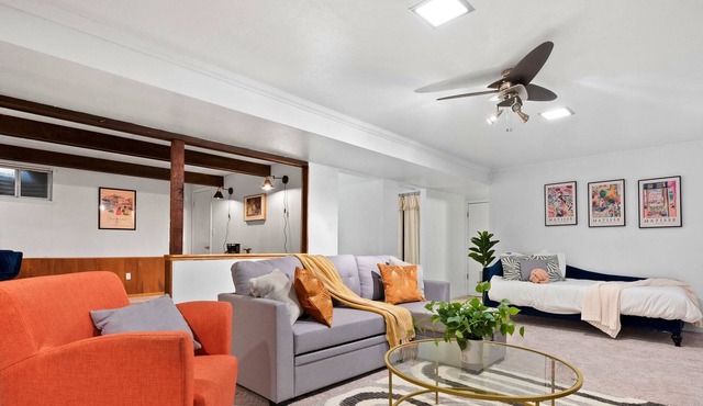 Loftium | Dreamy 1 BR Guest Suite in Bear Valley