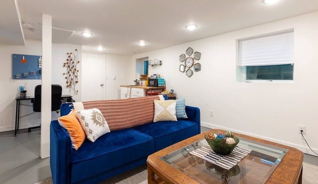 Loftium | Sleek & Unique 2 BR Suite In Foster/Powell!