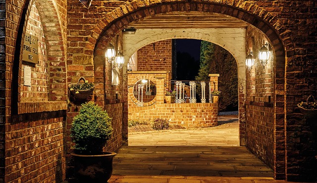 Loftsome Bridge Hotel