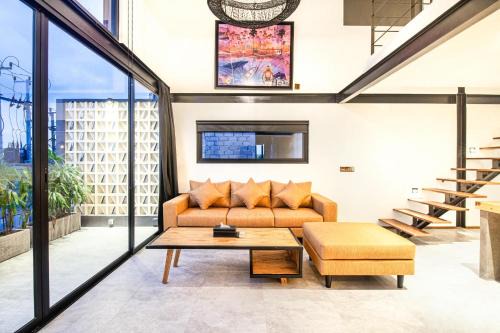 Lofty NYC Vibes 200m to Canggu Beach