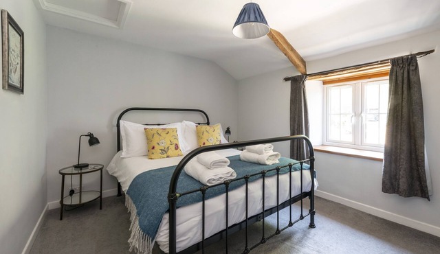 Log burner, heated pool, pub- what's not to like!