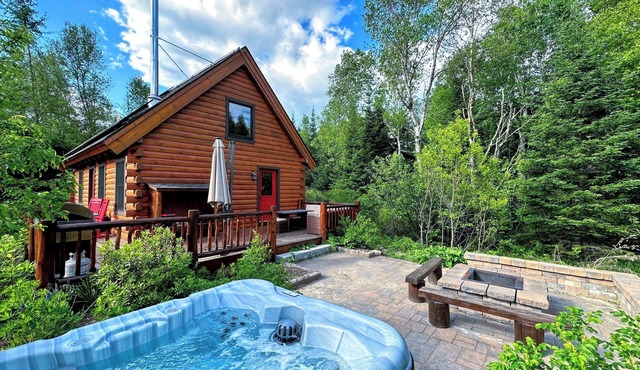 Log Cabin 1 Mile From Skiing - 1800bc