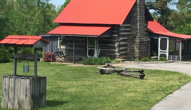 Log Cabin Escape - Full Log Cabin Home