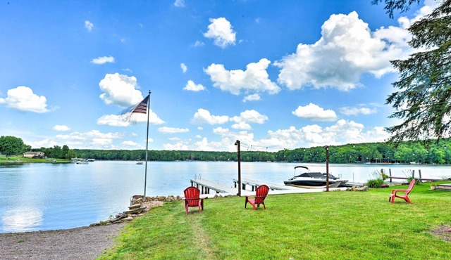 Log Cabin Getaway on Double Lot at Indian Lake!