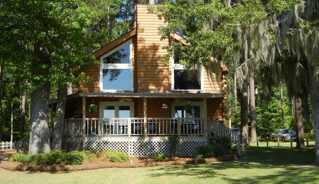 Log Cabin Home * Fantastic Sunsets! * Private Boat Ramp * Big Water * Fiber Wifi