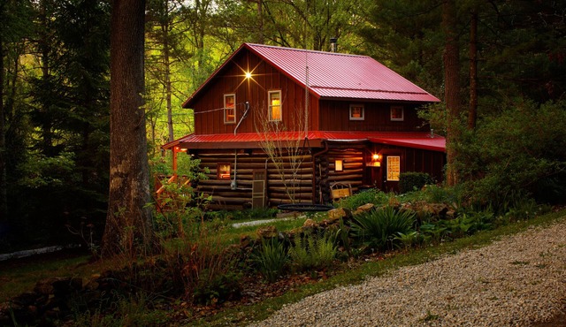 Log Cabin Hot Tub Getaway