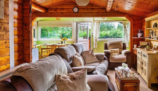 Log Cabin in Snowdonia near Rhinog Mountains