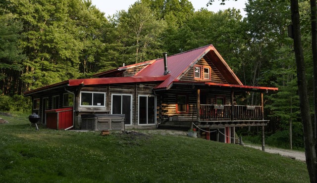 Log Cabin Lodge with Indoor Heated Pool