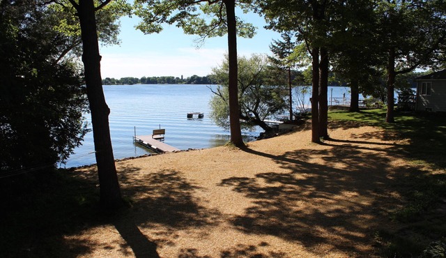 Log Cabin on Great Fishing & Boating Lake
