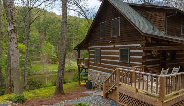 Log Cabin on the River w/Hot Tub