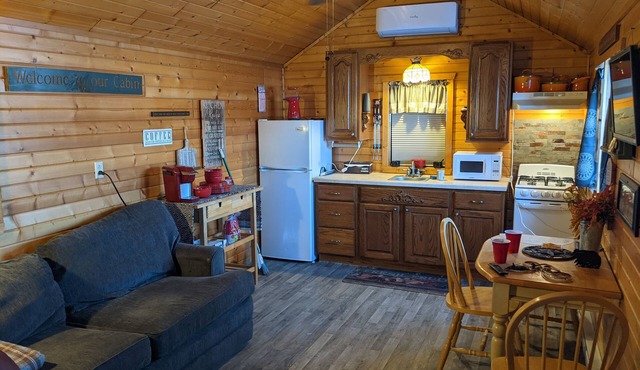 Log Cabin on the Water - Free Kayaks!
