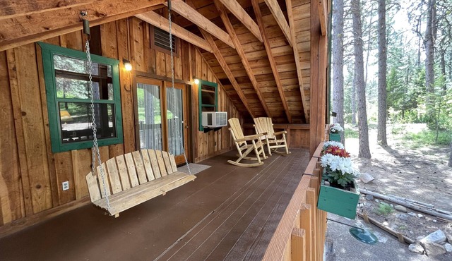 Log Cabin Retreat w/game room