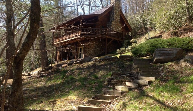 Log Cabin -*River Front *Kayaks and Tubes* Super Clean*