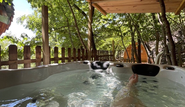 Log Cabin-Superior-Vanity unit-Mountain view