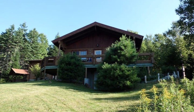 Log cabin with fantastic panoramic views