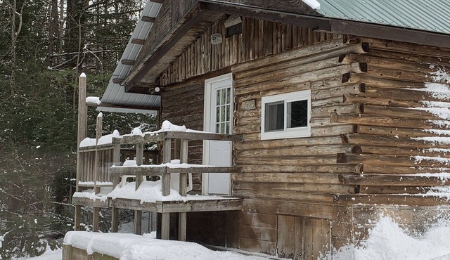 Log Haven Cabin, Gore Skiing, Pool/AC/Fireplace, Steps to Loon Lake