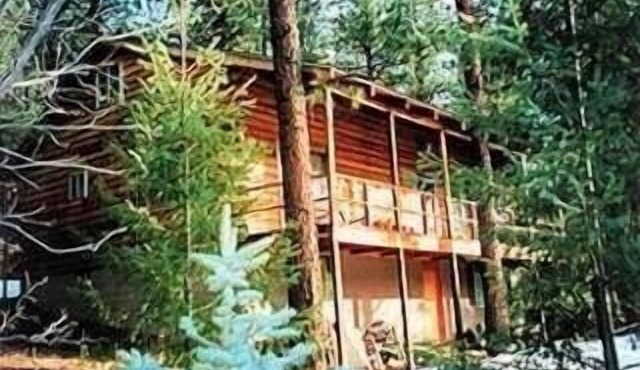 Log Home near Beautiful Mountain Golf Course