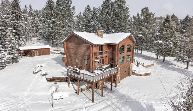 Log Home Overlooking the Buffalo Valley, Family Holiday Pricing Promotions