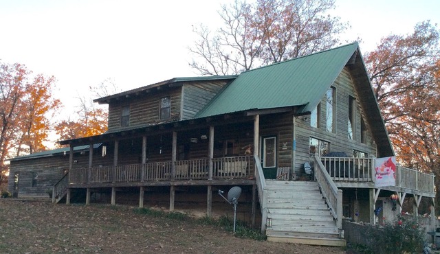 Log Sided Home On 60 Acres In Southwest Missouri