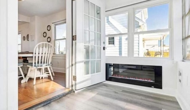 Logan's House - Stylish Family Home near Downtown with EV charger