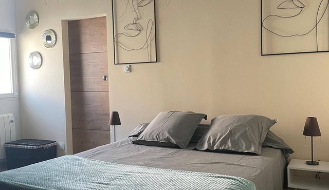 Logement 40m2 aux Pieds des Vignes de Cornas Attenant à la Maison Principale