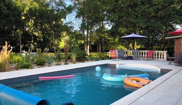 Logement Cosy Proche de Toutes Commodités au Calme, Forêt, Lac, Piscine, Vélos,