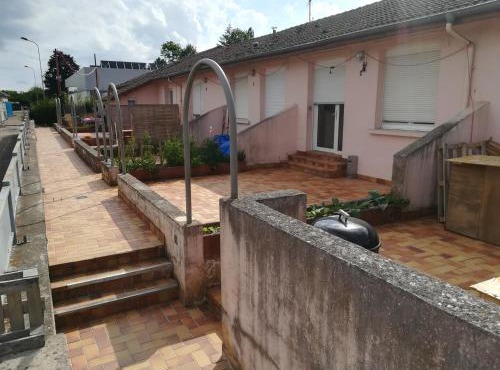 Logement de plein pied à MIRECOURT