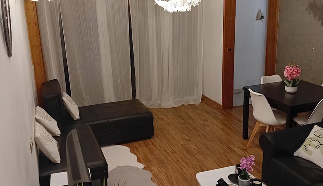 Logement Entier : Appartement - Élancourt, France