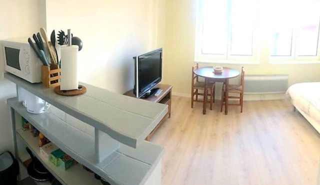 Logement Entier : Appartement - Besançon, France