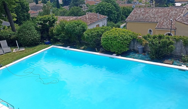 Logement Dans un Château du 13ième Siècle à 5 min de Montélimar
