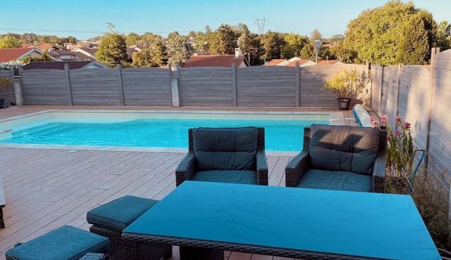 Logement Frais et Indépendant Avec Piscine - Prox. Cnpe/Lyon - 50 m2