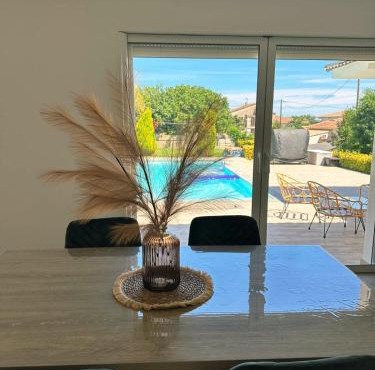 Logement indépendant avec piscine privée