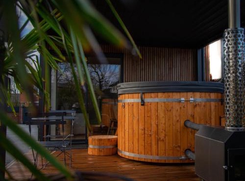 Logement insolite avec bain nordique