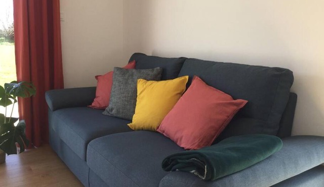 Logement neuf avec jardin privé 4 couchages et Jacuzzi