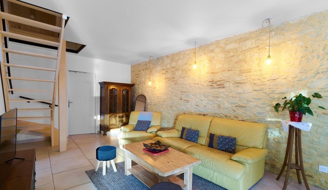 Logement Pascal – Bright, Air-Conditioned House with Pool Table