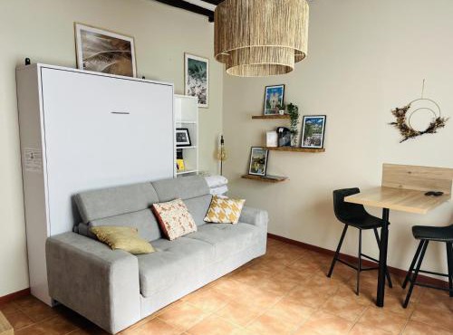 Logement, plein centre du village de Verzy