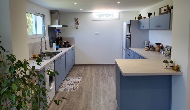 Logement Spacieux et Serein Dans une Jolie Maison de Campagne